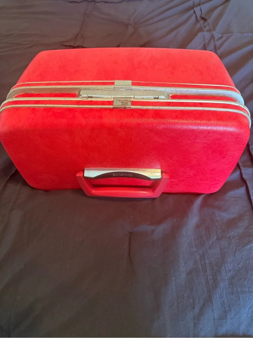 Samsonite Red Train Case with Silver Trim